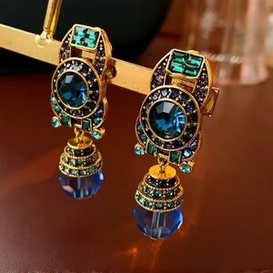 Vintage Rhinestone Blue Crystal Medieval Clip Earrings